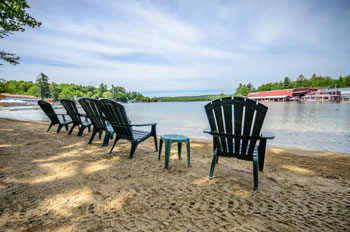 Proctors Lakehouse Cottages on Lake Winnipesaukee